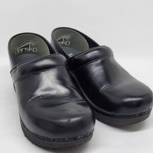 Dansko Women's Professional XP 2.0 Clog Shoe 39 US Size 9 Black